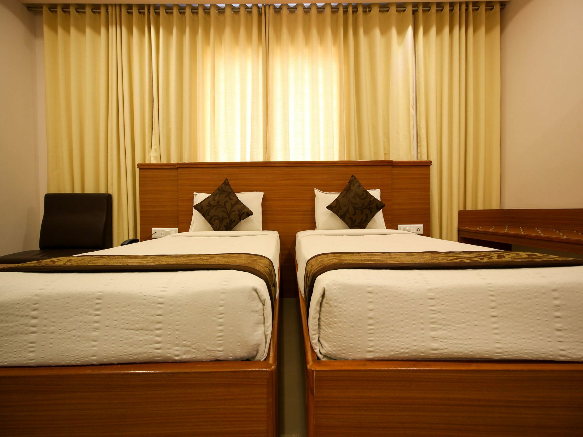 Oyo 6960 Kengeri Hotel Бангалор Екстериор снимка