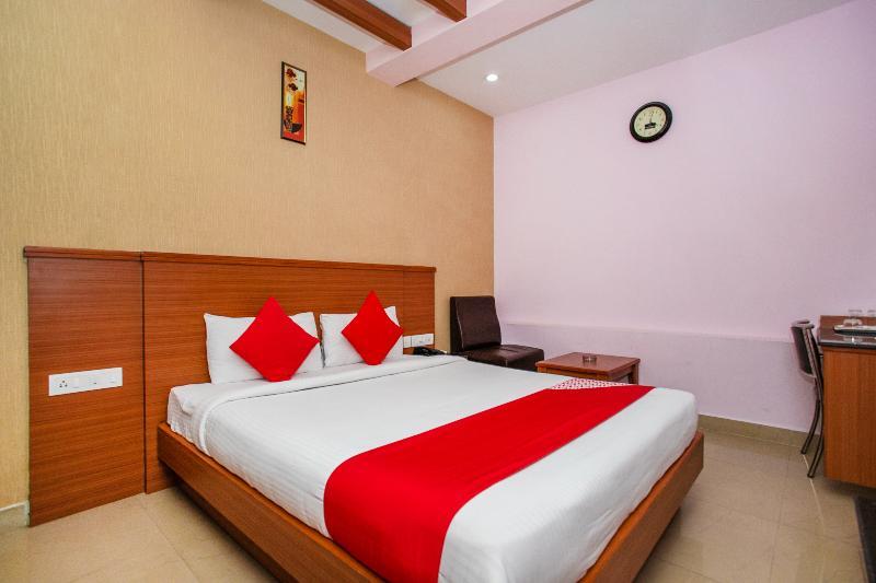 Oyo 6960 Kengeri Hotel Бангалор Екстериор снимка